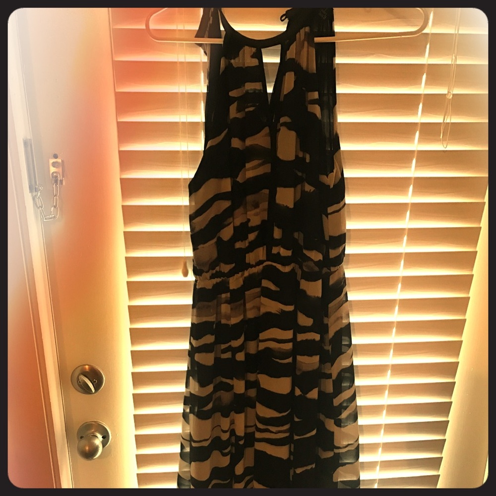 Black and white maxi